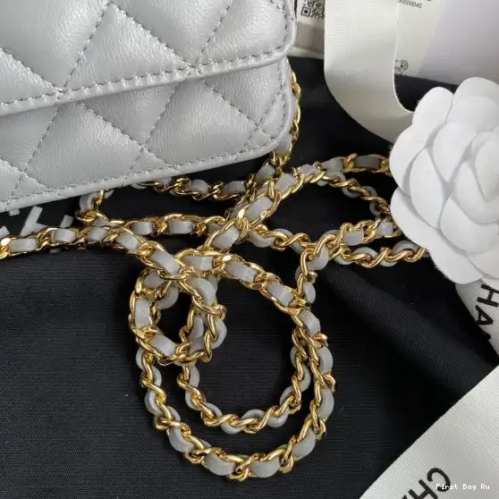 First Bag Ru NEW CHAIN WALLET CHANEL LAMBSKIN EDITION 0704